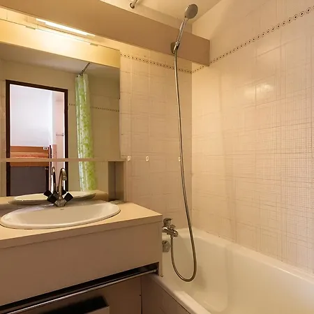 Confortable, Proche Remontées Et Centre, Animaux Acceptés - Fr-1-304-33 Apartamento